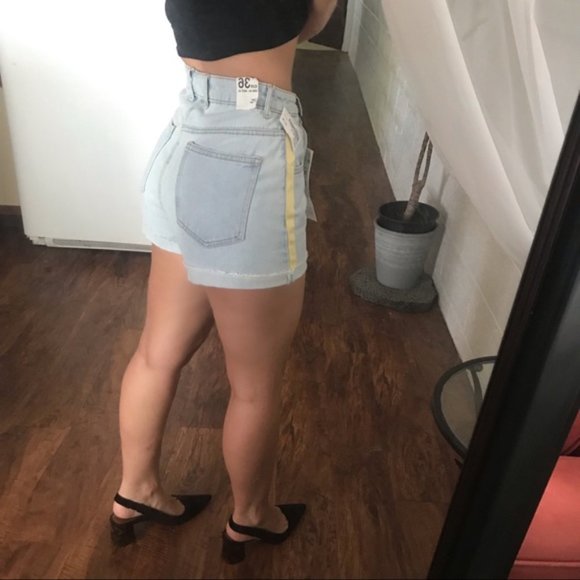 NWT ZARA High Waisted Light Wash Yellow Stripe - Picture 7 of 10